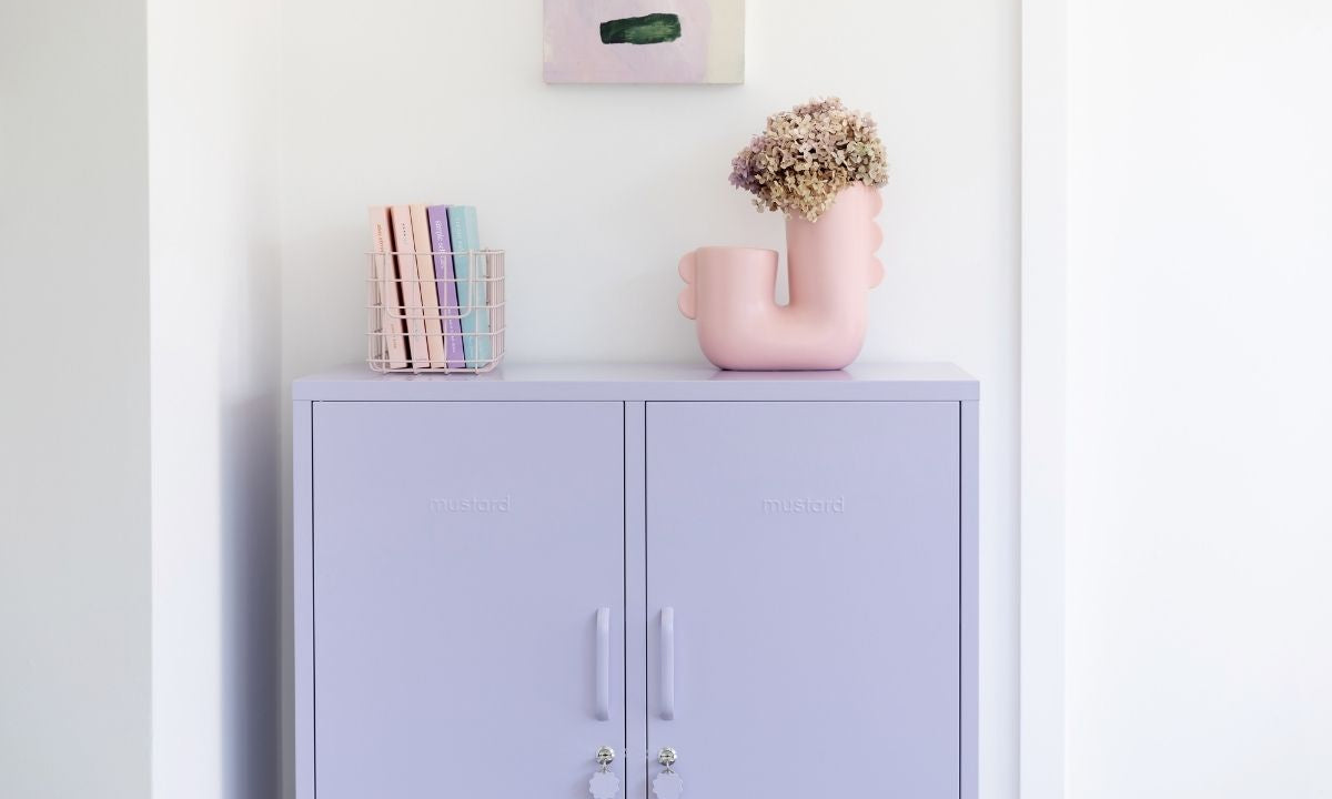 Lilac Living: How to add more of our favourite pastel purple to your home