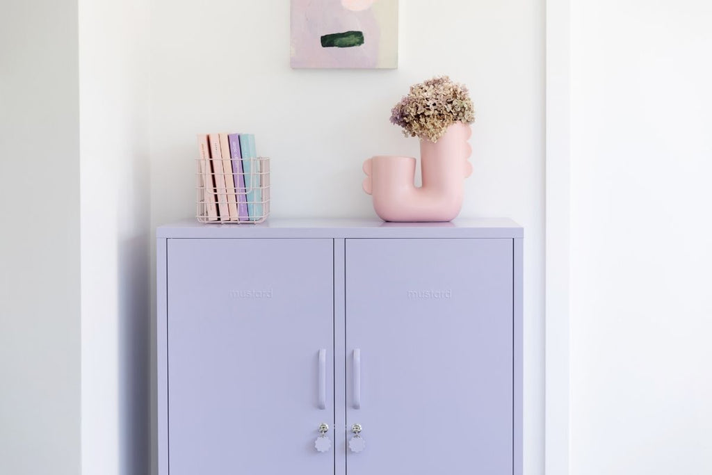 Lilac Living: How to add more of our favourite pastel purple to your home