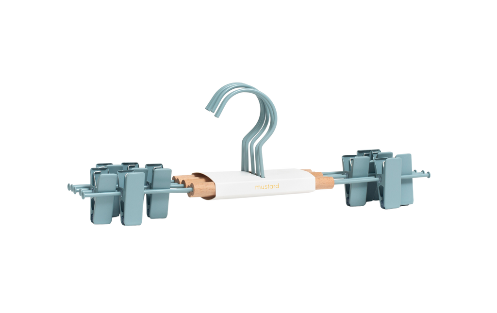 Adult Clip Hangers in Ocean