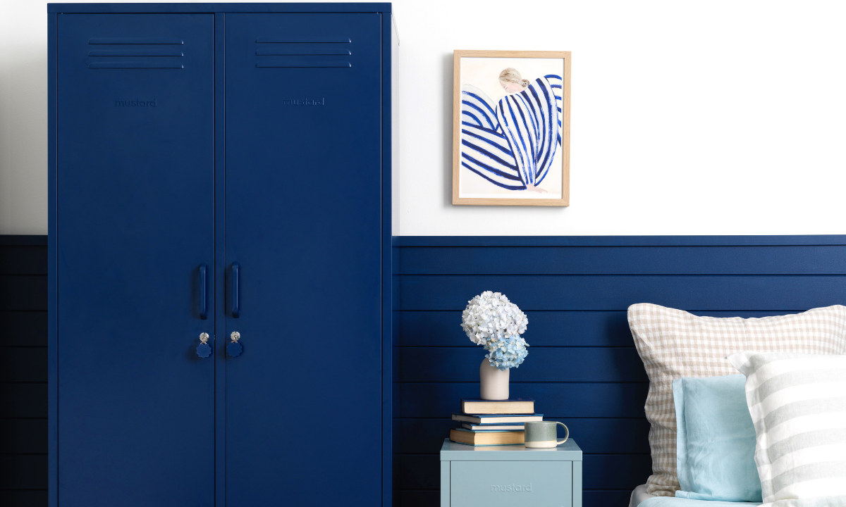 Der Twinny im Navy Locker