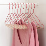 Adult Top Hangers in Beere