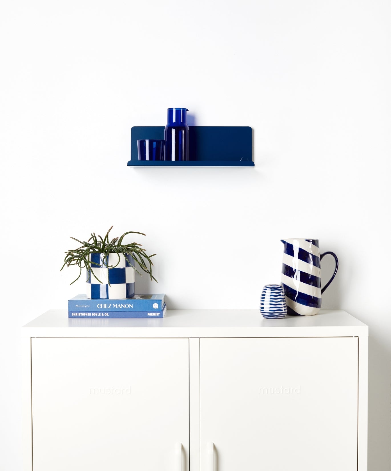 The Ledge in Navy - Klein