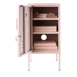 Der Shorty in Blush to the Left