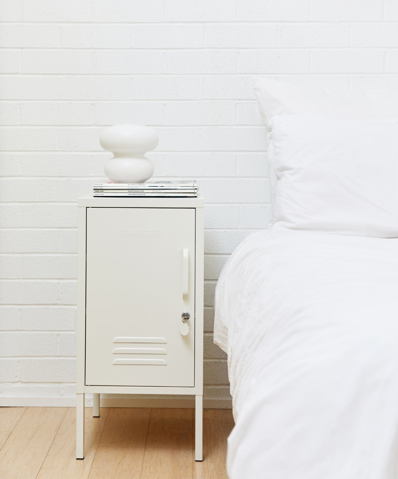 Der Shorty in Chalk to the Left