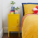 Der Shorty in Mustard nach links