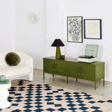 Der Standard in Olive