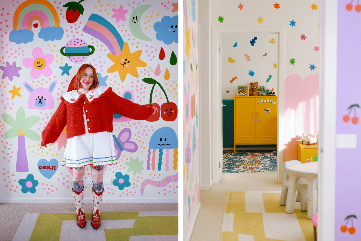 Cass Danson frente a una colorida pared de su casa con un armario de Mustard