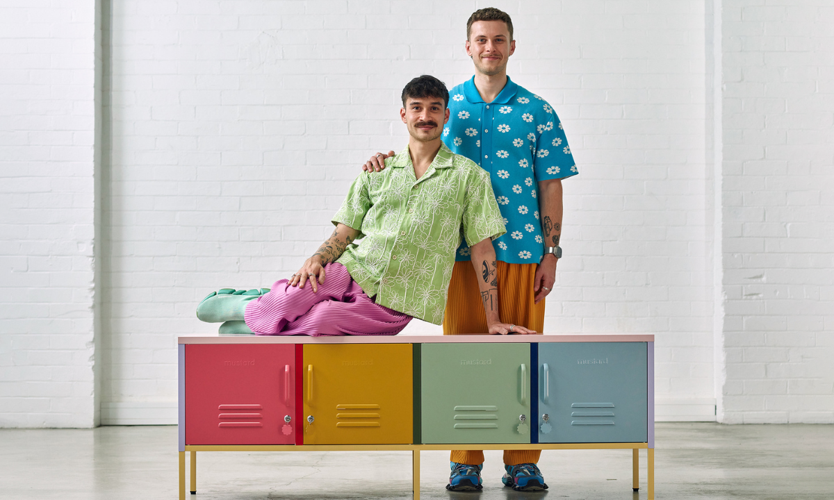 Cómo Josh y Matt pasaron del gris milenario a un mundo de arco iris