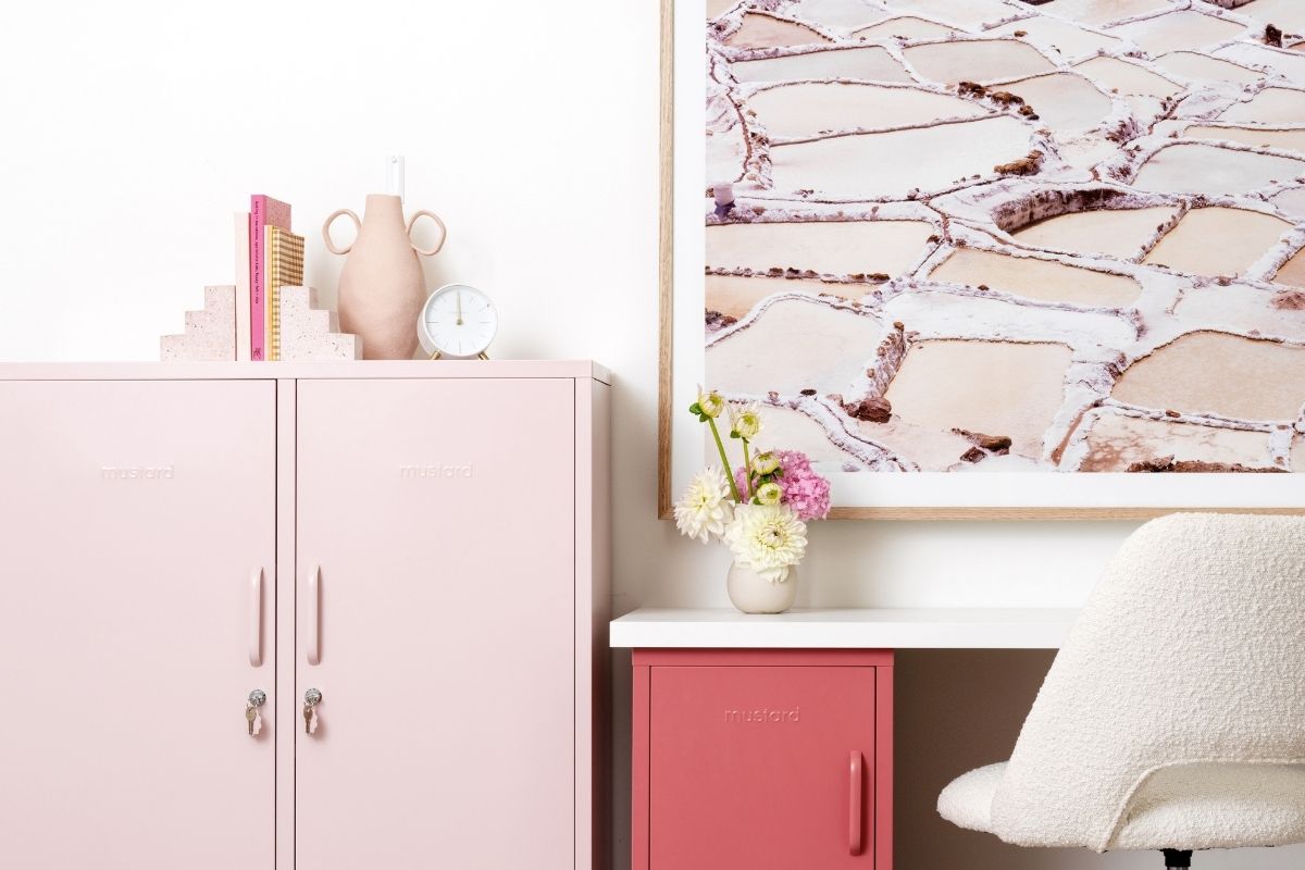 Una oficina, tres colores