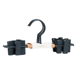 Perchas de clip para niños en pizarra