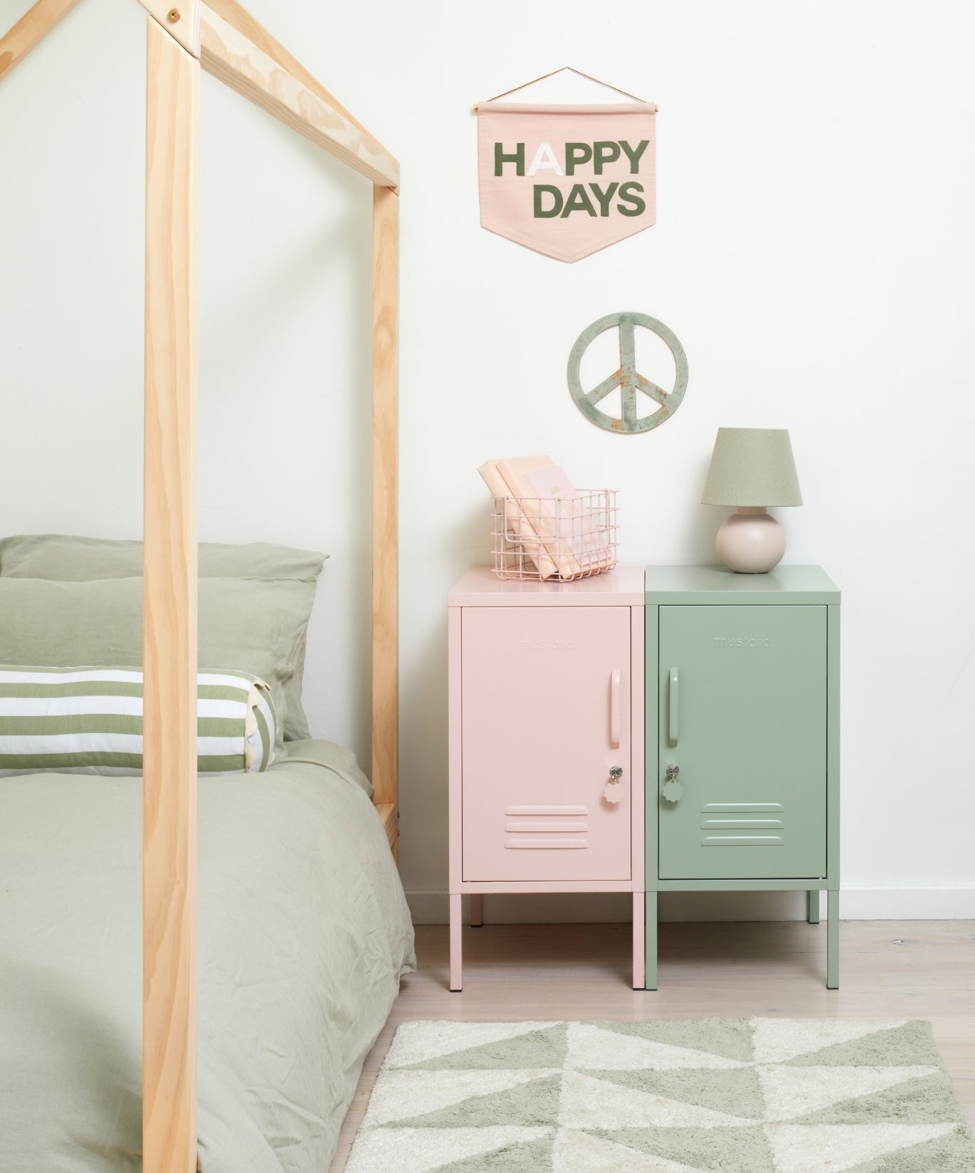 El Shorty en Blush to the Left