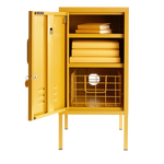 El Shorty en Mustard a la izquierda