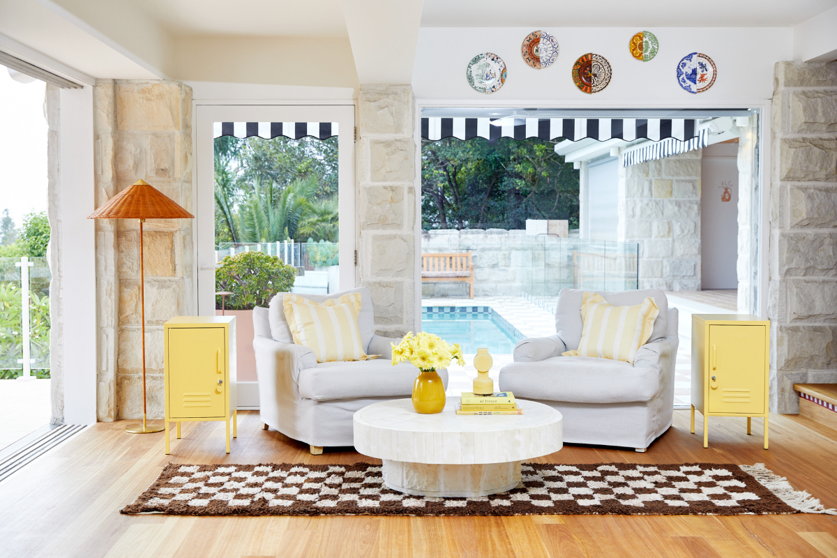 Deux casiers Butter Shorty dans un salon