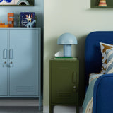 Le Shorty dans Olive to the Left