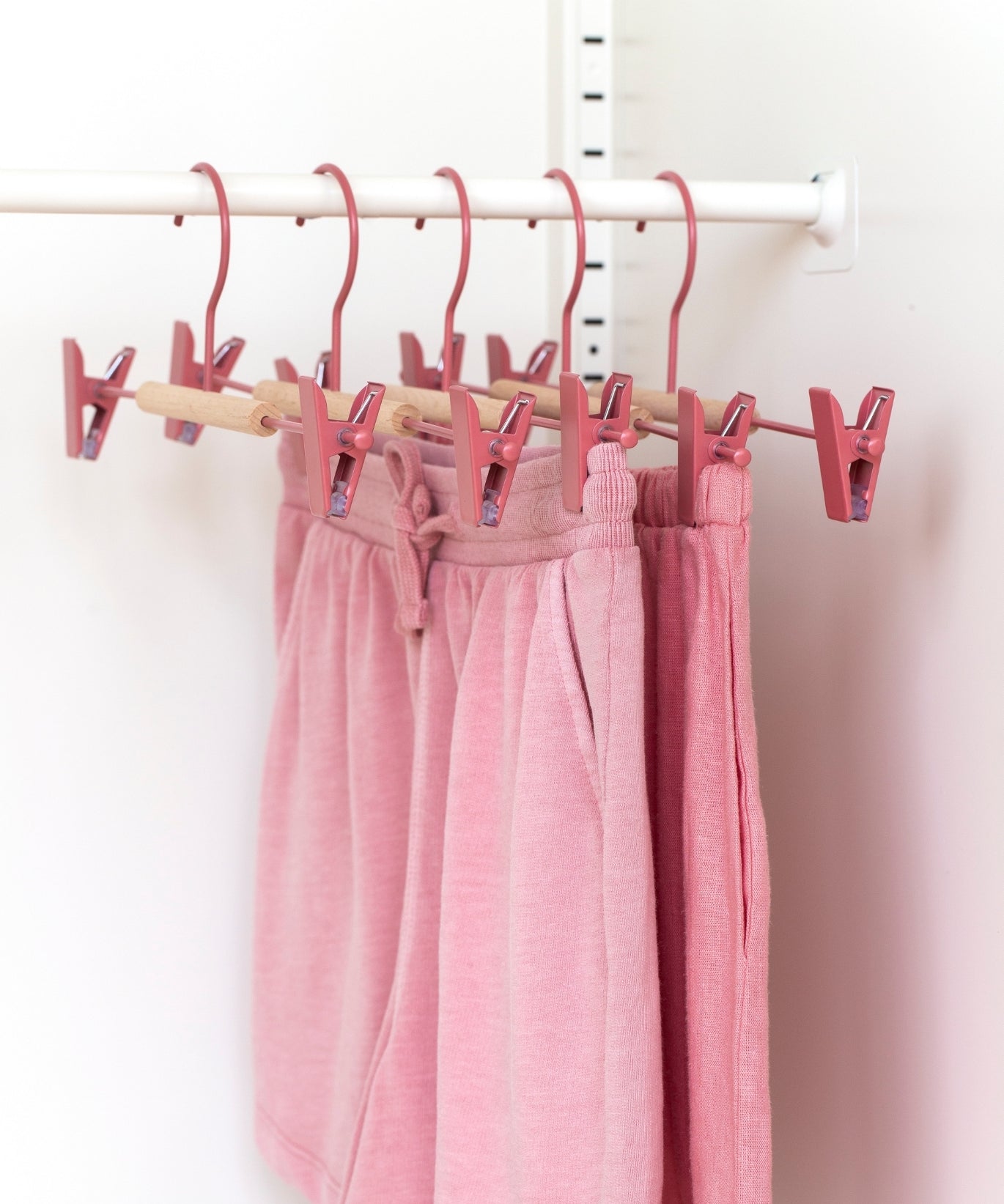 Appendini a clip per adulti in bacche