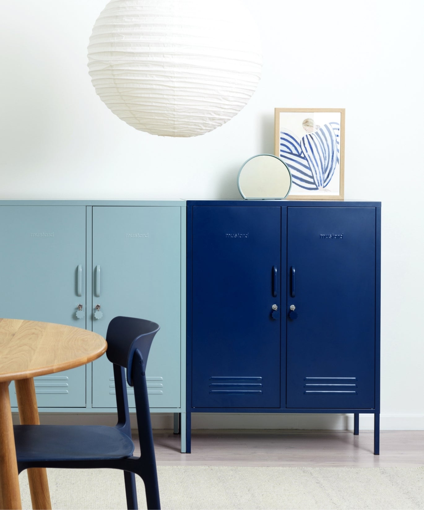 Il modello Midi in blu scuro