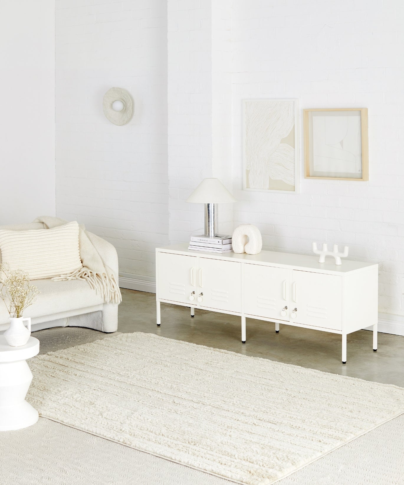 Lo Standard in gesso