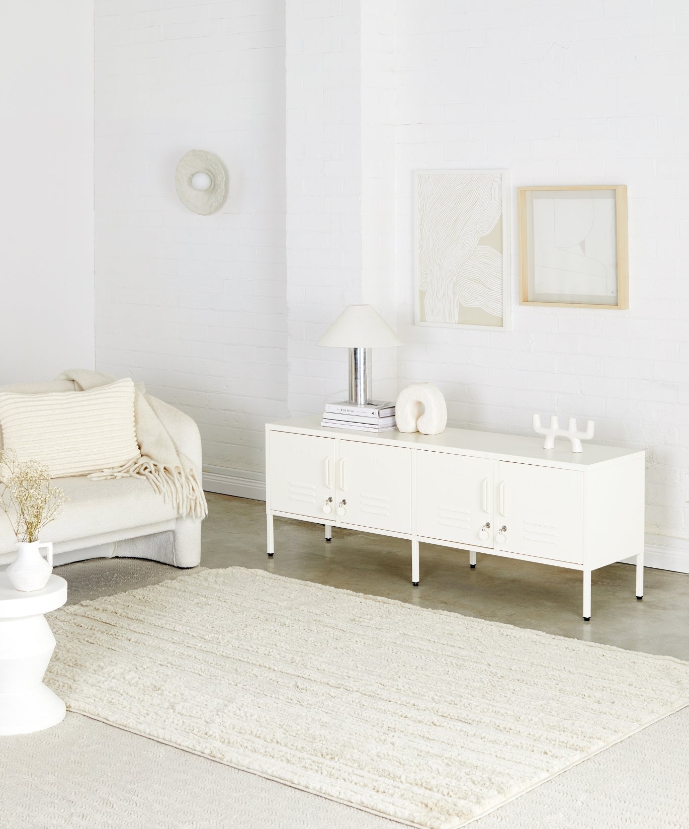 Lo Standard in gesso