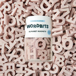 Magneti dell'alfabeto in Blush di Wordbits